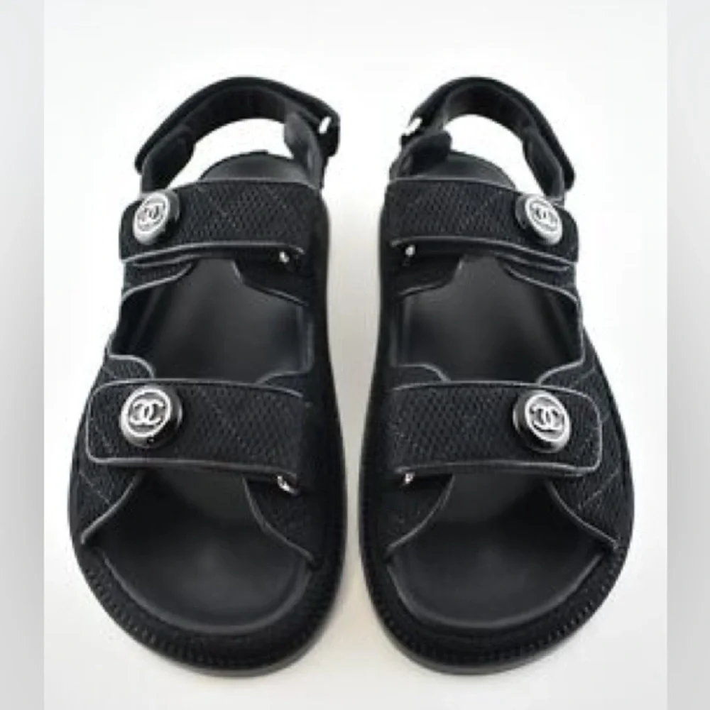 CHANEL 21C DAD CC Logo fabric Sandals with Silver Details